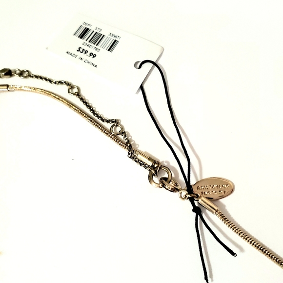 ANN TAYLOR CORAL STATEMENT LAYERS BEADED NECKLACE - Picture 6 of 6